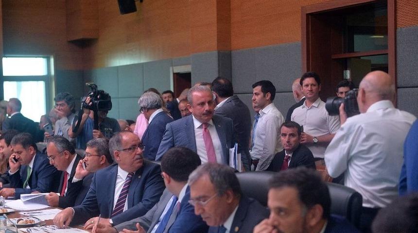 Anayasa Komisyonu Toplandı