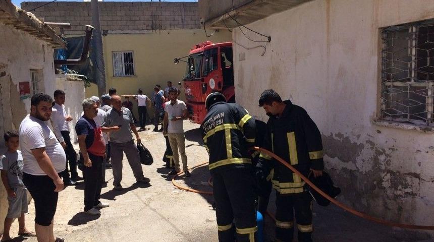 Suriyelilerin Kaldığı İkamette Yangın Paniğe Neden Oldu