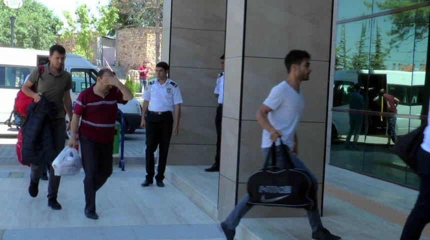 Bylock Operasyonunda 12 Kişi Adliyeye Sevk Edildi