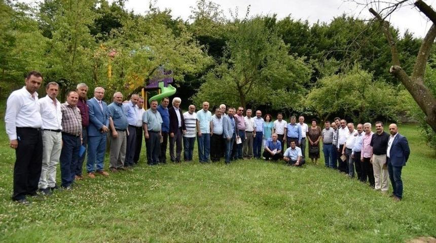 Başkan &Uuml;z&uuml;lmez Muhtarlarla Bir Araya Geldi