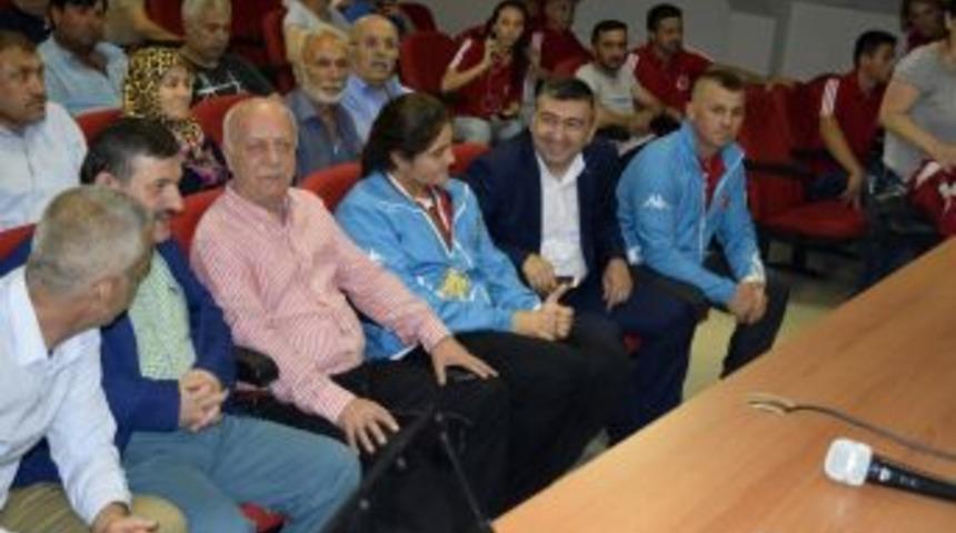 14 Yaşında B&uuml;şra Işıldar; Avrupa Şampiyonu Oldu