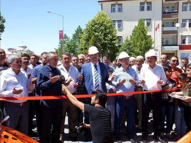 Sultanhanı Beldesinde Doğalgaz Altyapı Temeli Törenle Atıldı