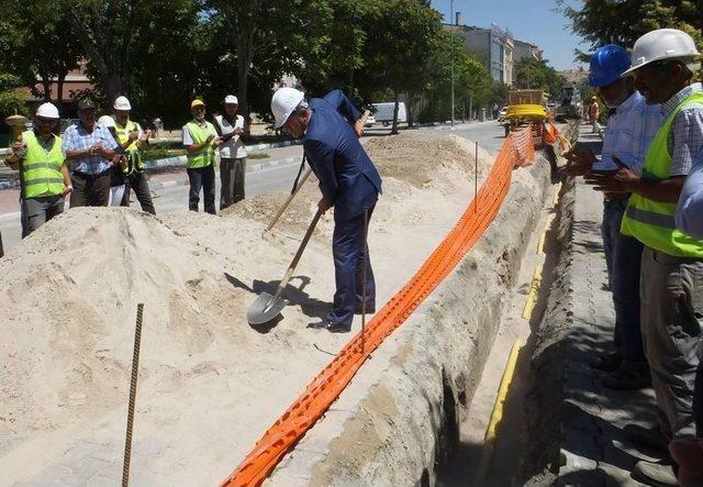 Sultanhanı Beldesinde Doğalgaz Altyapı Temeli Törenle Atıldı