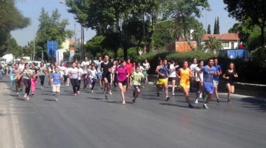 15 Temmuz Şehitleri I&ccedil;in Koştular