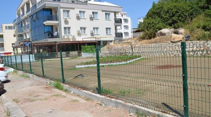 Didim&rsquo;de Yalı Caddesine Park Ve El İşi Pazar Yeri Kazandırıldı