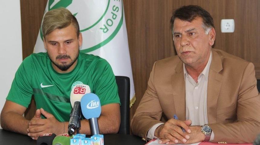Sivas Belediyespor 10 Futbolcuyla S&ouml;zleşme İmzaladı