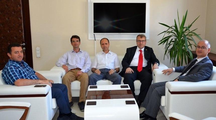 Milletvekili Eldemir, Boz&uuml;y&uuml;k&rsquo;te Temaslarda Bulundu