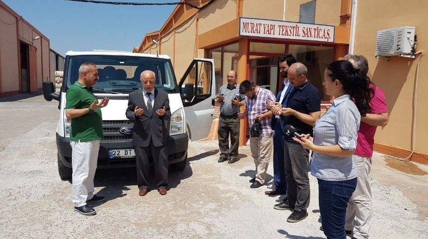 Hayırsever İş Adamı Kur-an Kursu &Ouml;ğrencileri İ&ccedil;in İl M&uuml;ft&uuml;l&uuml;ğ&uuml;ne Ara&ccedil; Bağışladı