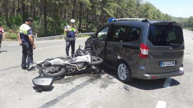 Otomobile Çarpan Motosikletin Sürücüsü Yaşamını Yitirdi