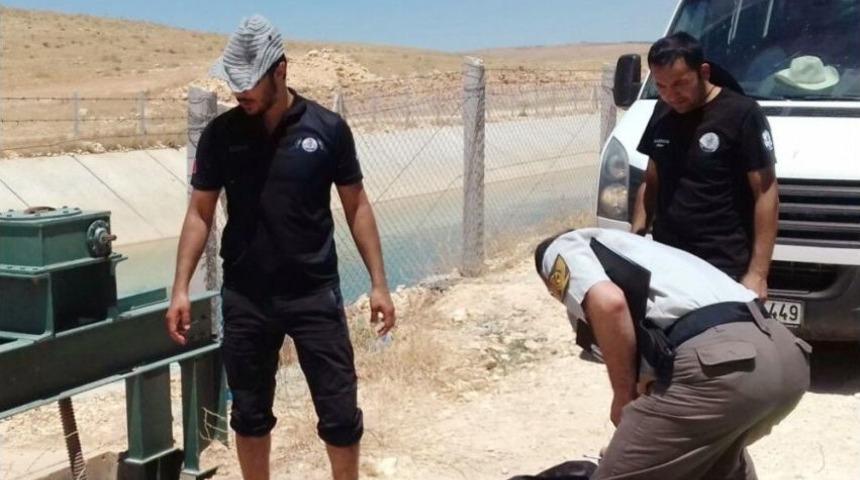 Serinlemek İ&ccedil;in Sulama Kanalına Giren Suriyeli Gen&ccedil; Boğuldu