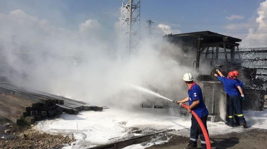 Kardemir&rsquo;de İş Makinesi Alev Alev Yandı