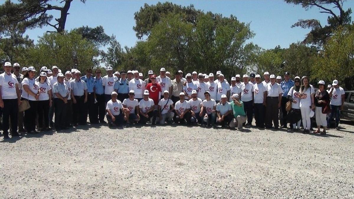 Koca Seyit&rsquo;in K&ouml;y&uuml;ne 249 Fidan Dikildi