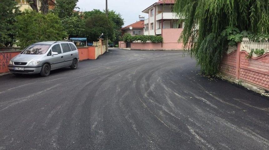Akyazı&rsquo;da Asfalt &Ccedil;alışmaları Devam Ediyor