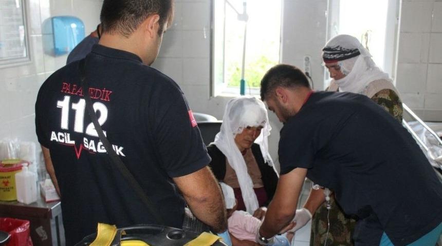 Minib&uuml;s Takla Attı: 2 &Ouml;l&uuml;, 4 Yaralı