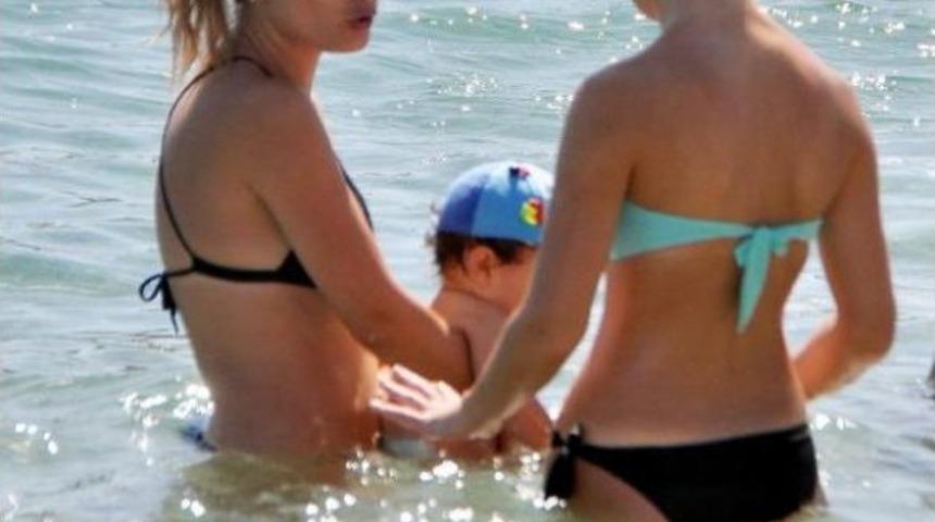 Bodrum'da Sahiller Rengarenk