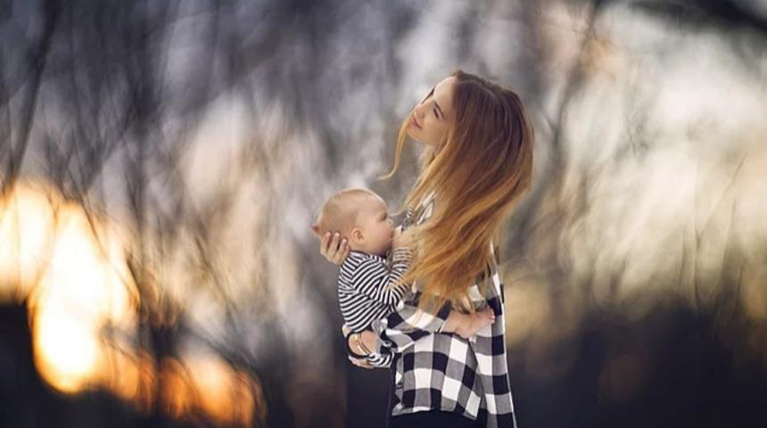 Toplum baskısının aksine emzirmenin en doğal şey olduğunu kanıtlayan 10 fotoğraf