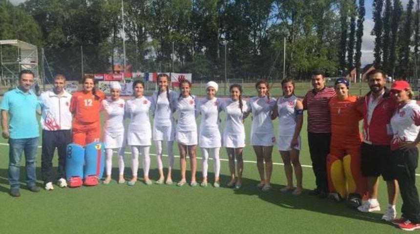 Hokeyciler Olimpiyat I&ccedil;in Ilk Adımı Attı