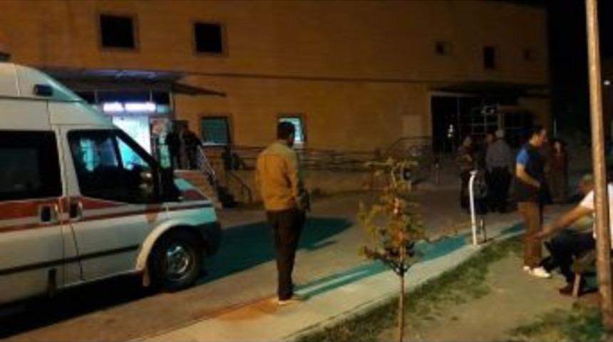 Karısını T&uuml;fekle &Ouml;ld&uuml;rd&uuml;