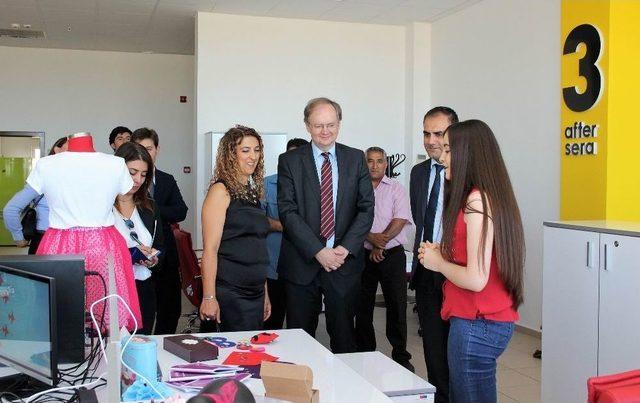 Ab T&uuml;rkiye Delegasyonu Başkanı Ve B&uuml;y&uuml;kel&ccedil;i Christian Berger, Erciyes Teknopark&rsquo;ı Ziyaret Etti 1