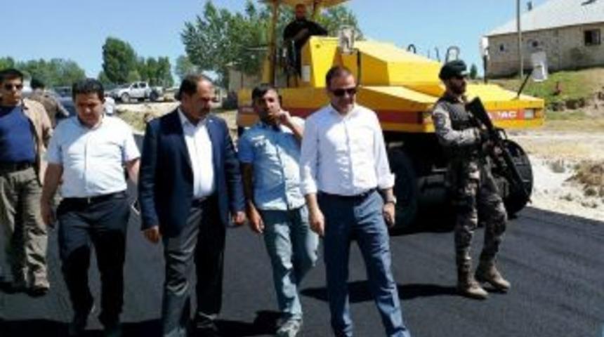 Erciş’te Yol Asfaltlama Çalışması
