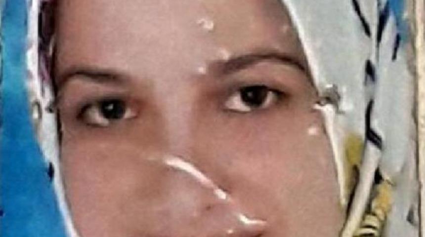 Uyuşturucu Bağımlısı Koca, 2 &Ccedil;ocuk Annesi Eşini &Ouml;ld&uuml;rd&uuml;