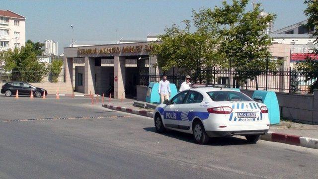 Anadolu Adalet Sarayı&rsquo;nda Bombalı Ara&ccedil; İhbarı Polisi Harekete Ge&ccedil;irdi 1