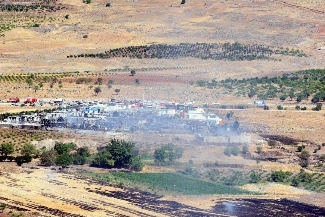 Yangın S&ouml;nd&uuml;r&uuml;ld&uuml;kten Sonra Tahribat G&uuml;n Y&uuml;z&uuml;ne &Ccedil;ıktı