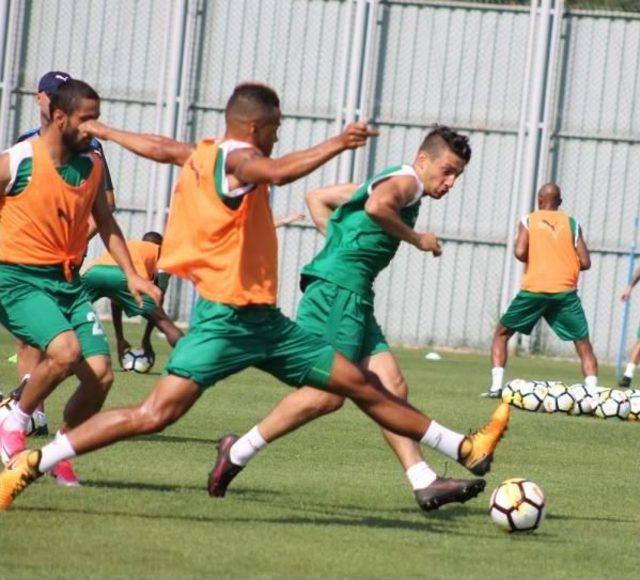 Bursaspor Teknik Direktörü Le Guen: 