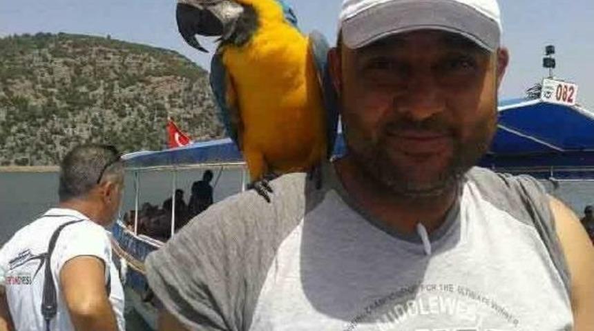 Otel Işletmecisi, Motosikletiyle Kanala D&uuml;şt&uuml;