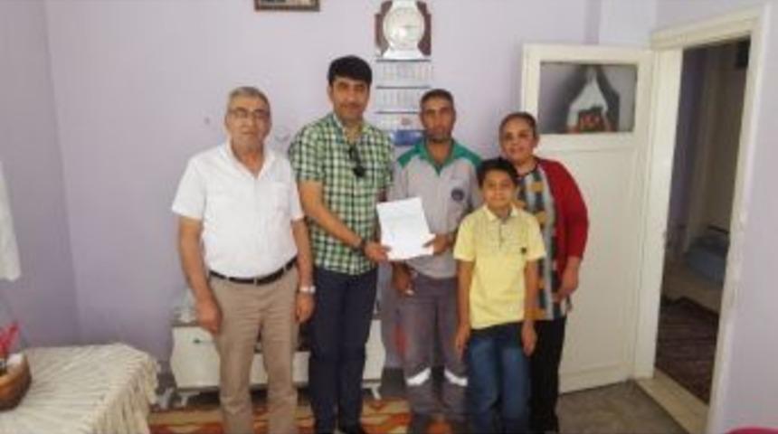 Hizmet-iş Sendikasından &Uuml;yelerine Destek