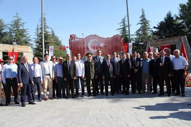 15 Temmuz Şehitler Anıtı A&ccedil;ıldı 1