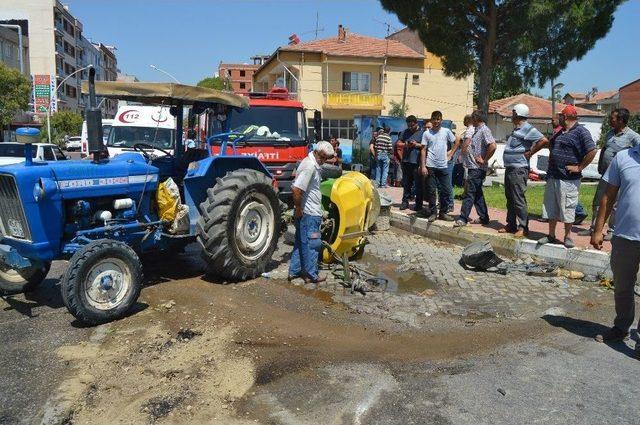 Saruhanlı Kavşağında Trafik Kazası: 1 Yaralı