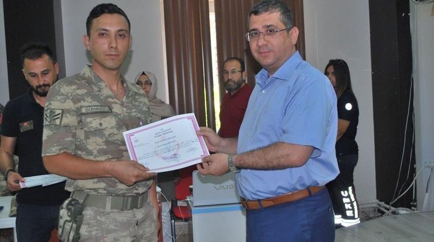Jandarma Personeline Temel İlk Yardım Uygulayıcı Eğitimi D&uuml;zenlendi