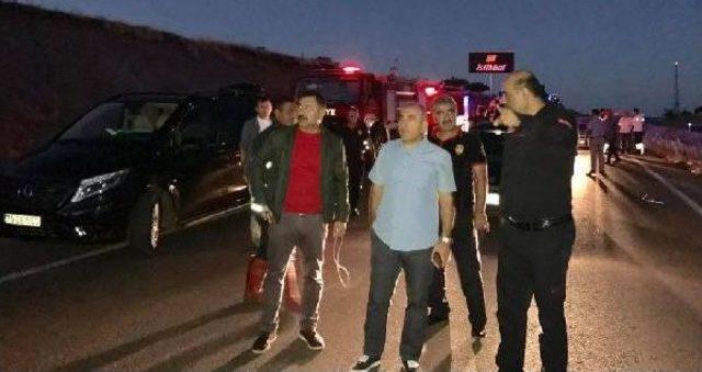 Kilis'te Askerlerin Kaldığı Konteynerlerde Yangın (4)