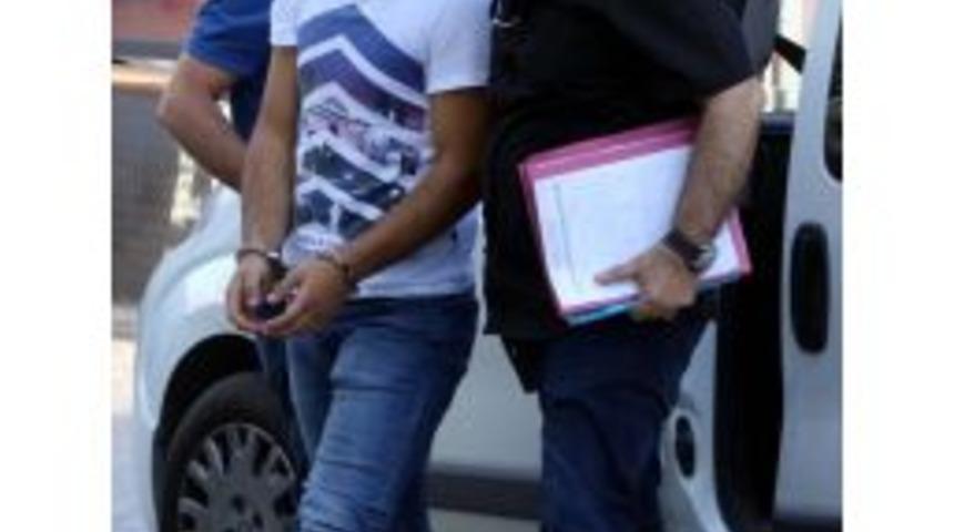 Cinsel Saldırı Ve Şantaj Iddiasıyla Tutukladı