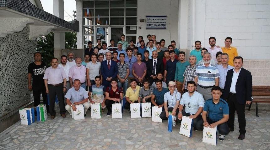 Başkan İhl&rsquo;li &Ouml;ğrencileri Ağırladı