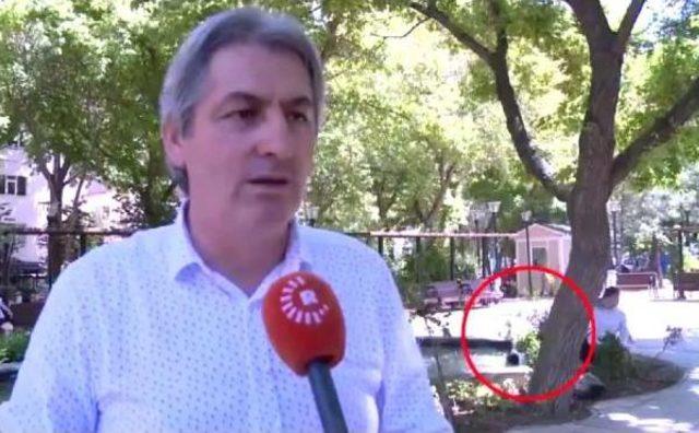 Röportaj Sırasında Parktaki Gölete Düşen Çocuğu Kameraman Kurtardı