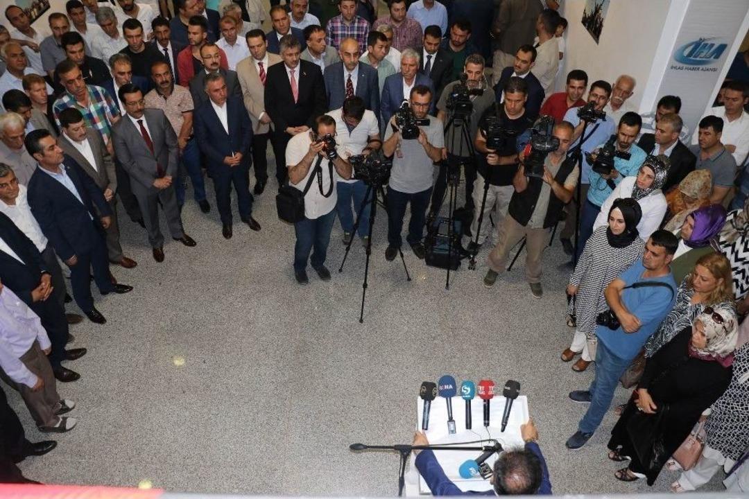 Vatandaşlardan İha&rsquo;nın &rsquo;15 Temmuz&rsquo;a Tanıklık&rsquo; Sergisine Yoğun İlgi