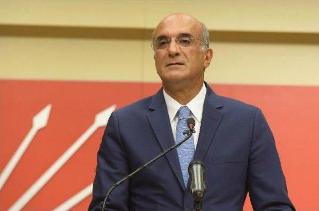 Tekin Bing&ouml;l : &nbsp;Orduyu  Rencide Edebilecek Bir Fotoğraf T&uuml;m Bilboardları S&uuml;sl&uuml;yor 1