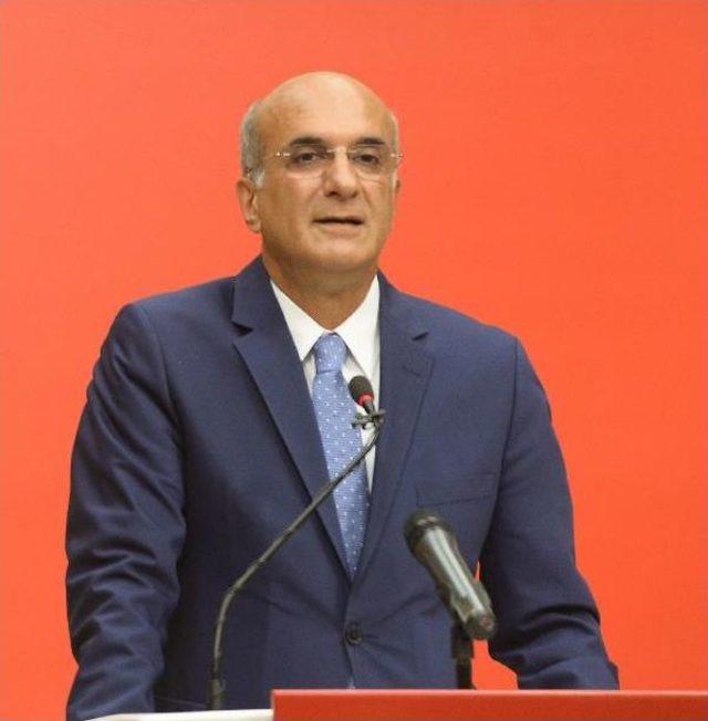 Tekin Bing&ouml;l : &nbsp;Orduyu  Rencide Edebilecek Bir Fotoğraf T&uuml;m Bilboardları S&uuml;sl&uuml;yor 2