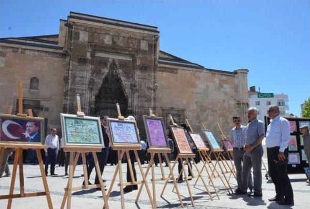 Şehitler Için Gökyüzüne 249 Balon Bıraktılar