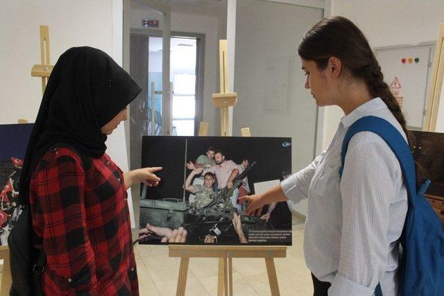 İhlas Haber Ajansı Fotoğrafları Gençlik Merkezinde Sergilendi