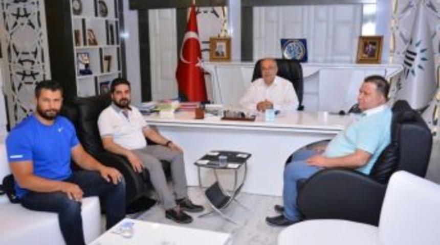 Adıyaman 1954 Spor&rsquo;dan Başkan Kutlu&rsquo;ya Ziyaret