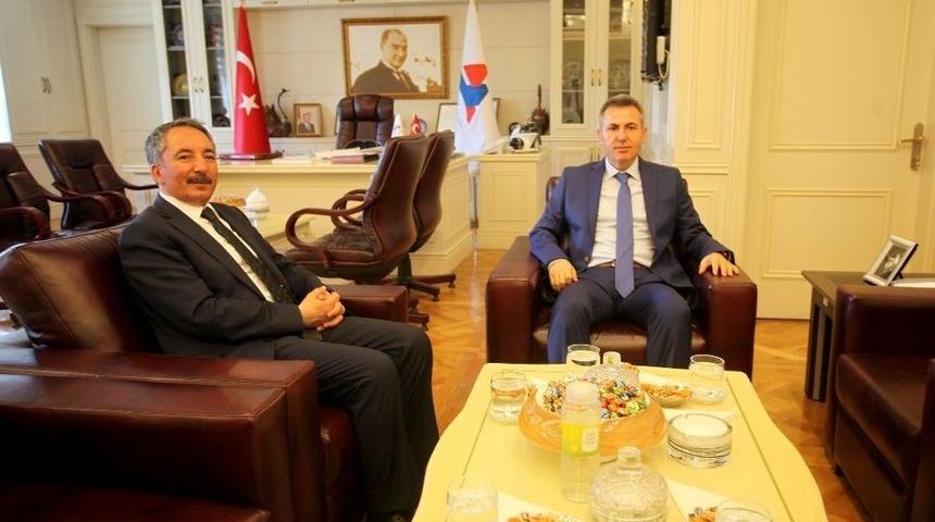 Vali Elban&rsquo;dan Rekt&ouml;r Karabulut&rsquo;a Ziyaret