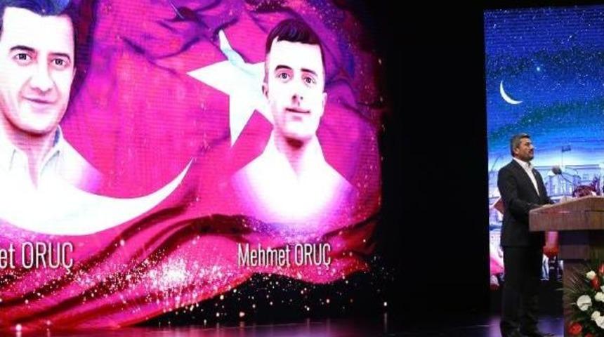 Beştepe'de 15 Temmuz Şehitleri Anma Programı D&uuml;zenledi (2)