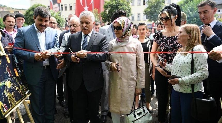 Muş Belediyesinden 15 Temmuz Fotoğraf Sergisi