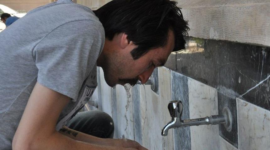 Eskişehir Halkı Sıcak Havalardan Bunaldı