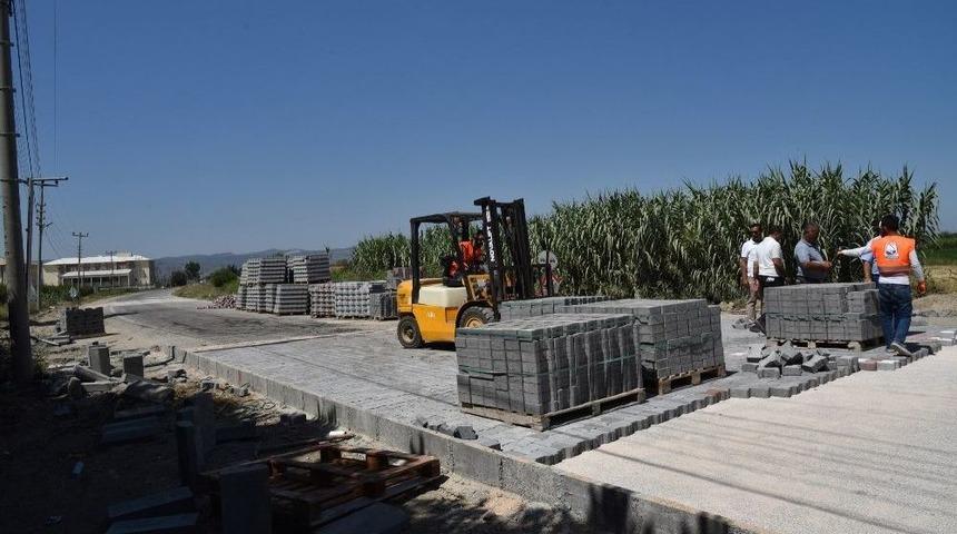 Muradiye Mahallesi&rsquo;nde Yol Yapım &Ccedil;alışmaları Başladı