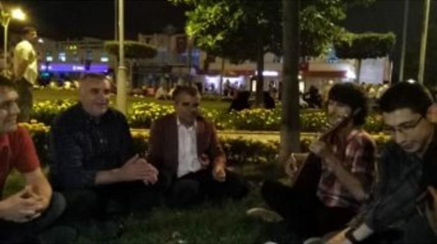 Başkan Zeki To&ccedil;oğlu Gen&ccedil;lerle T&uuml;rk&uuml; S&ouml;yledi