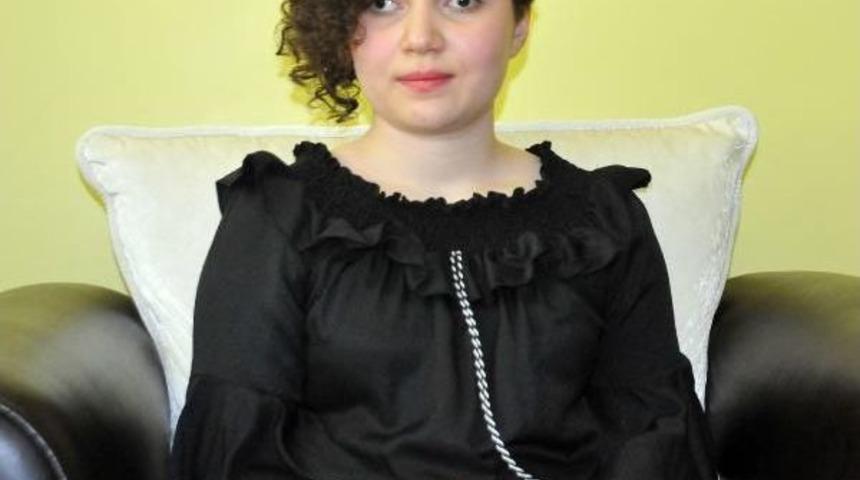 G&ouml;rme Engelli Fulya, Lys'de 5 Puan T&uuml;r&uuml;nde Birinci Oldu